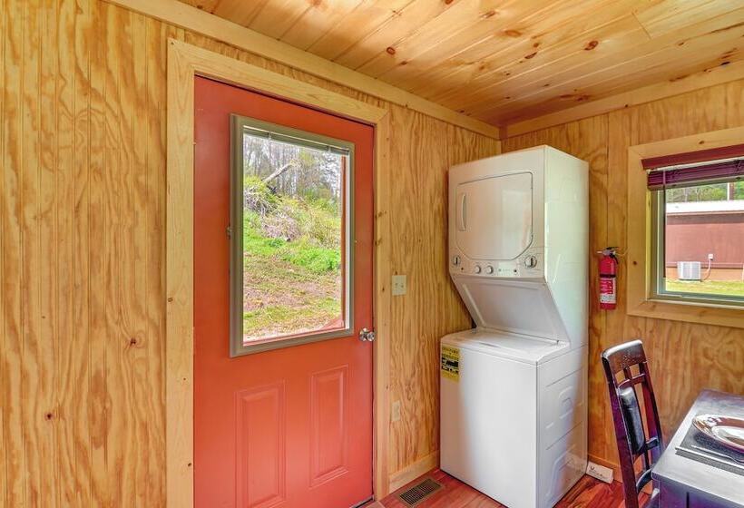 Serene Beattyville Cabin: 24 Mi To Red River Gorge
