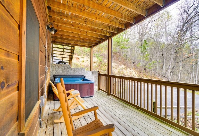 Sevierville Cabin W/ Hot Tub ~ 4 Mi To Natl Park!
