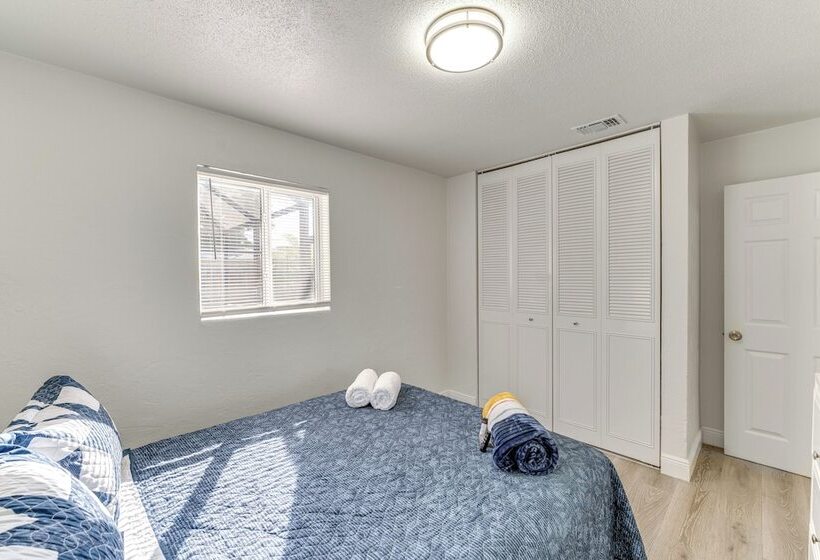 Game Room, Private Pool: South Daytona Home!