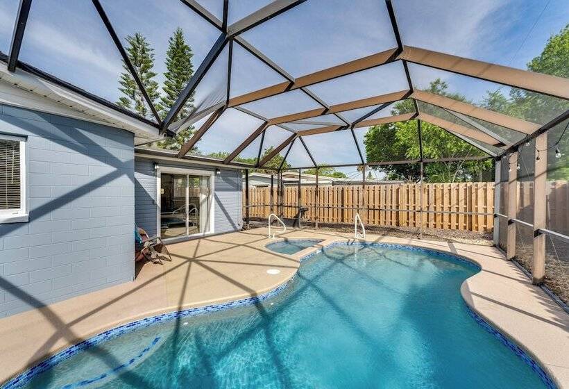 Game Room, Private Pool: South Daytona Home!