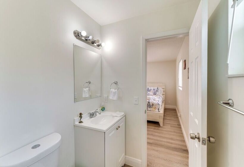 Game Room, Private Pool: South Daytona Home!