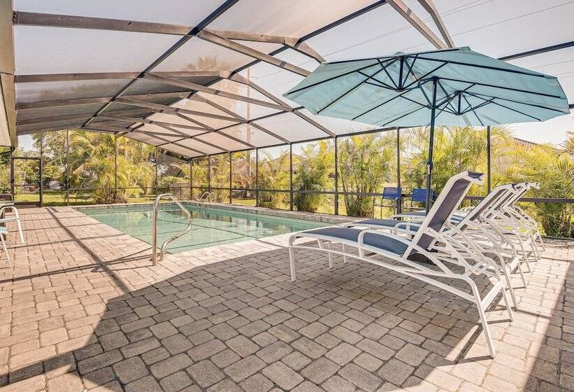 Spacious Bradenton Home W/ Pool ~ 5 Mi To Beaches