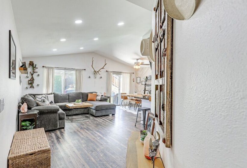 Sparks Home W/ Home Gym   Close To Casinos!