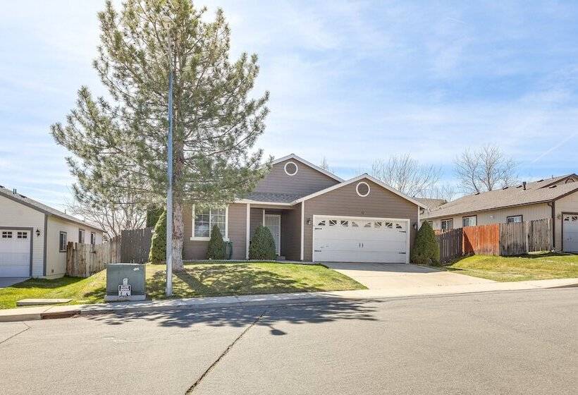 Sparks Home W/ Home Gym   Close To Casinos!