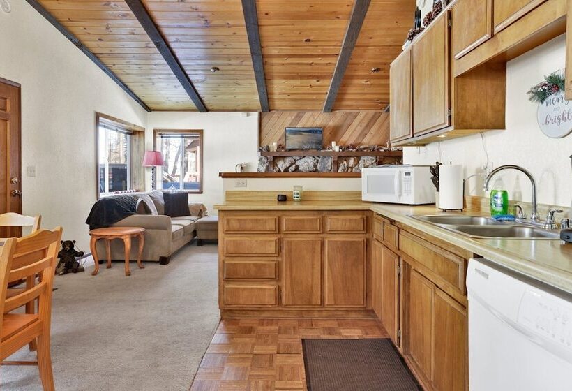 Sugar Bear Retreat #2319