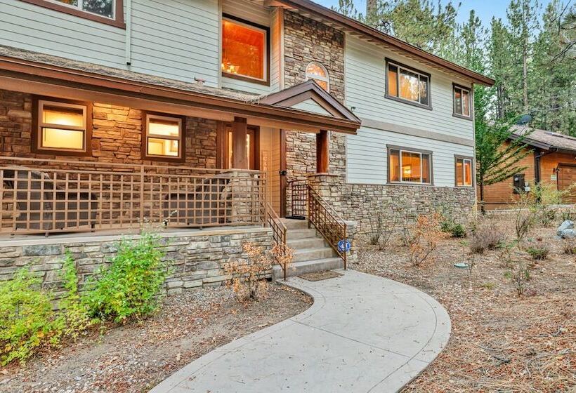 The Spa At Winterset #2282