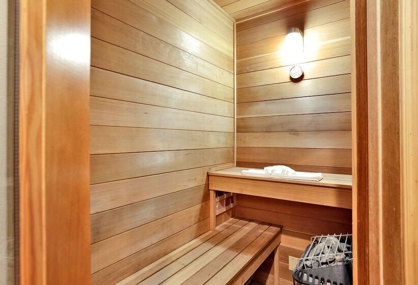 The Spa At Winterset #2282