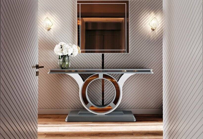 هتل Crowne Plaza Tashkent By Ihg