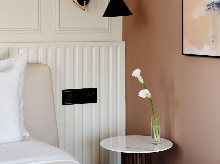 هتل Crowne Plaza Tashkent By Ihg