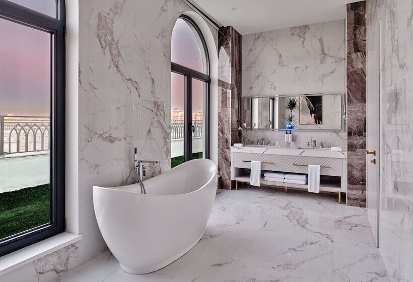 هتل Crowne Plaza Tashkent By Ihg