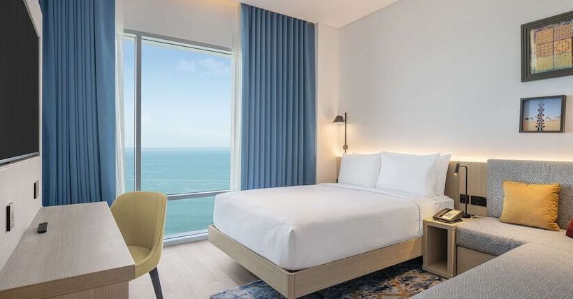 هتل Hampton By Hilton Kuwait Salmiya