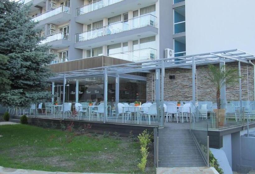 Sports&hotel Aqua Life Tower