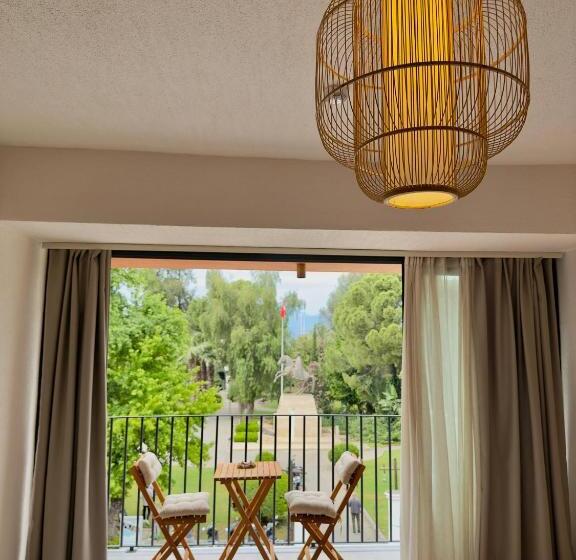 Общежитие Rue Rooms