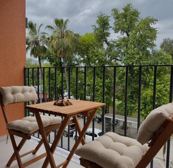 Общежитие Rue Rooms