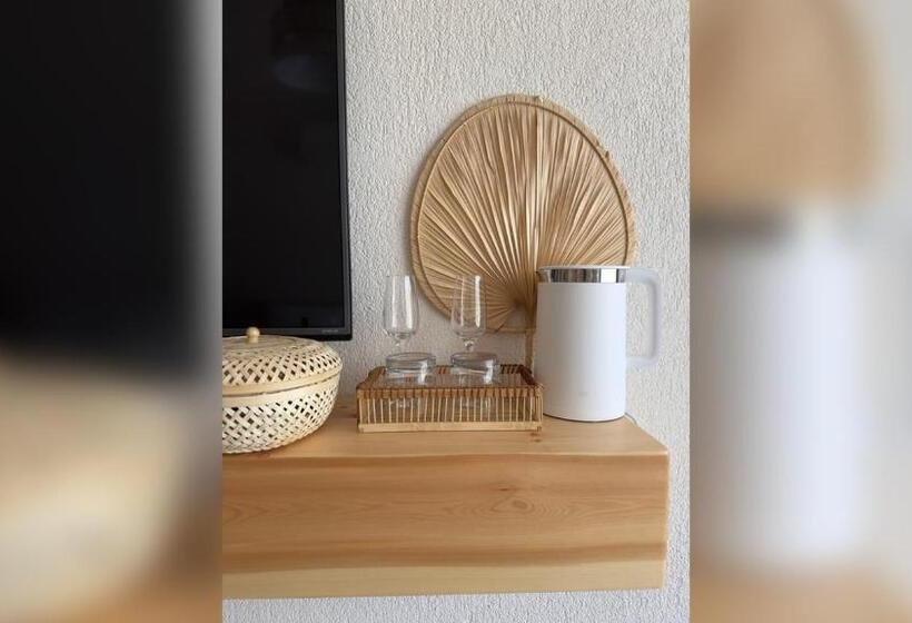 Общежитие Rue Rooms