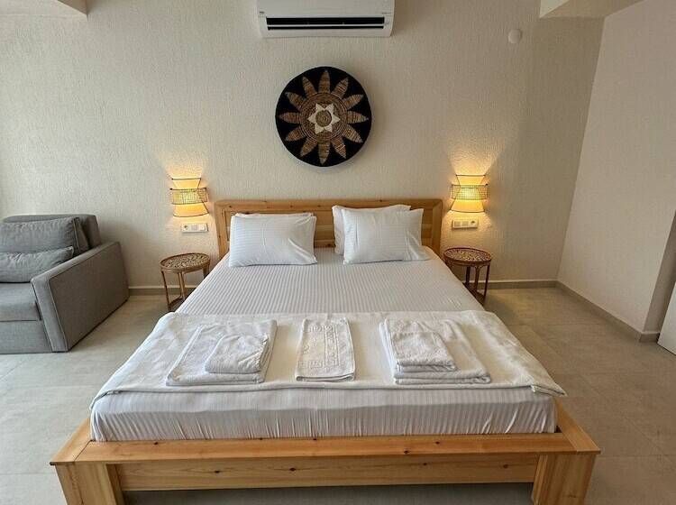 Общежитие Rue Rooms