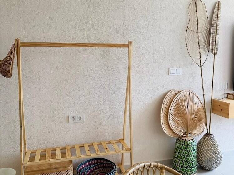 Общежитие Rue Rooms