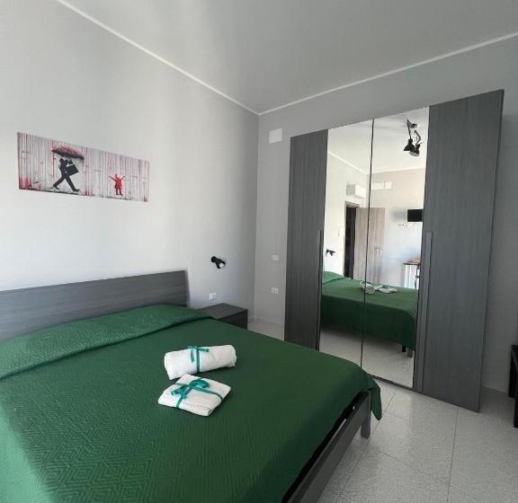 민박 Settetrequattro Rooms