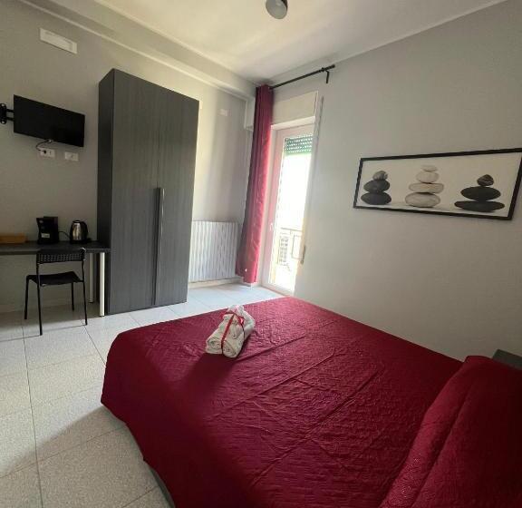 민박 Settetrequattro Rooms