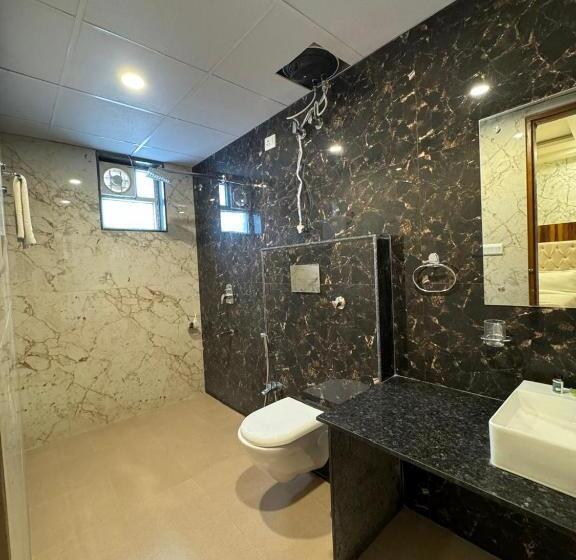 The Carnation Hotel & Resort