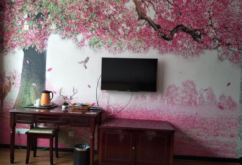 בית מלון כפרי Emeishan Moon Bay