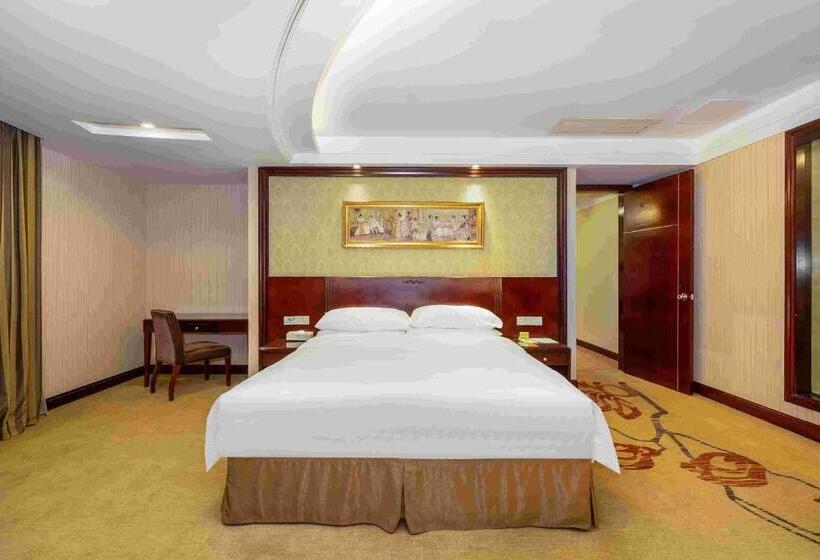 Vienna Hotel Dongguan Houjie Exhibition Center