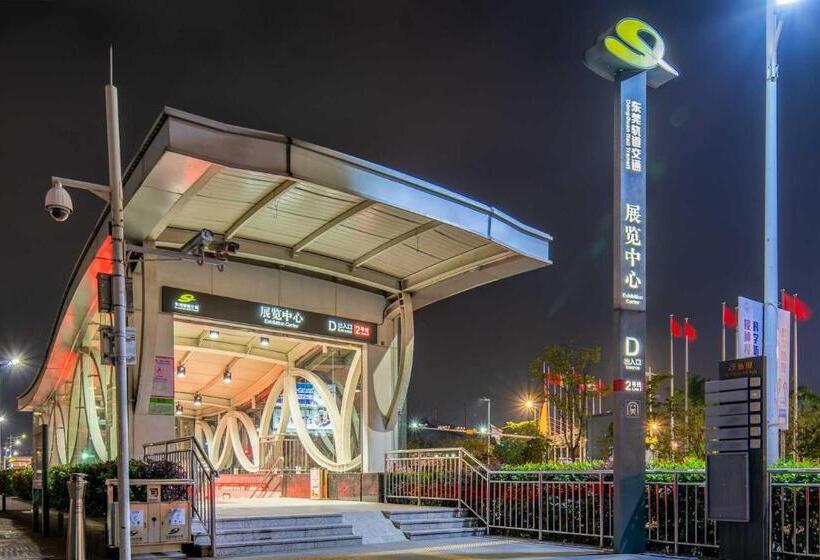 Vienna Hotel Dongguan Houjie Exhibition Center