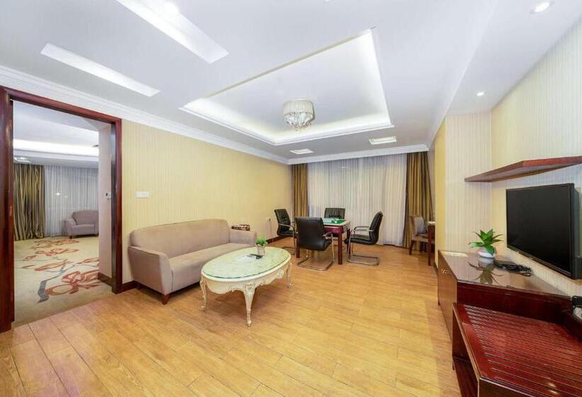 Vienna Hotel Dongguan Houjie Exhibition Center