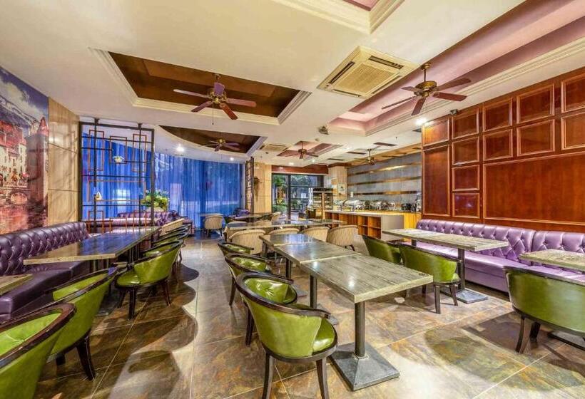 Vienna Hotel Dongguan Houjie Exhibition Center