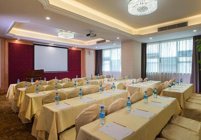 Vienna Hotel Dongguan Tangxia Lincun Square