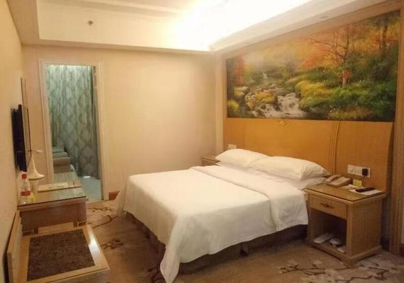 Vienna Hotel Dongguan Tangxia Lincun Square