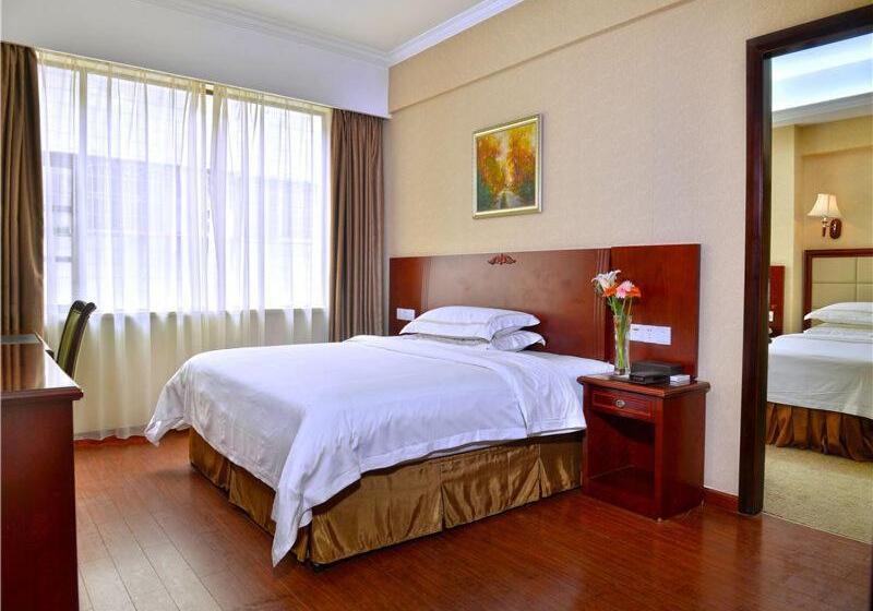 Vienna Hotel Meizhou Railway Station