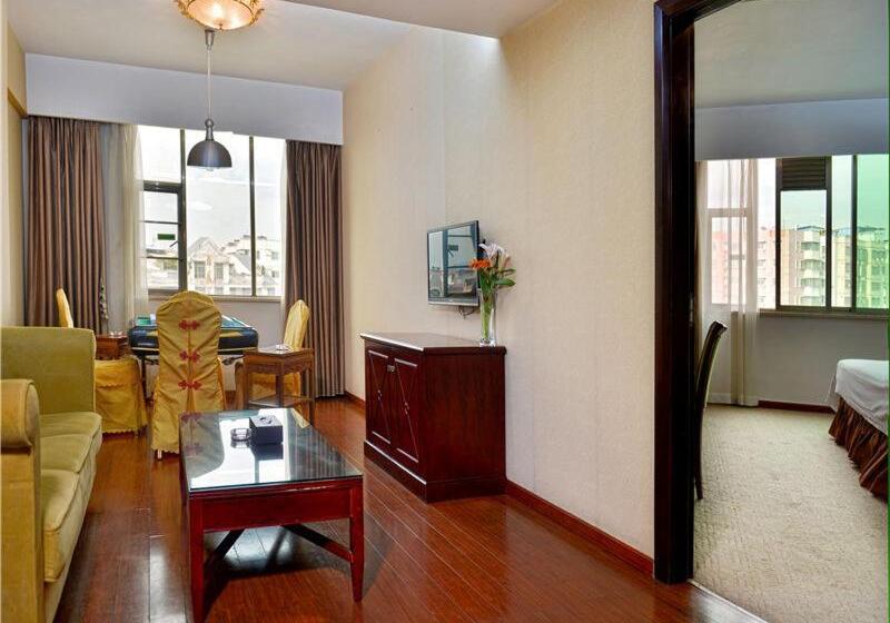 Vienna Hotel Meizhou Railway Station