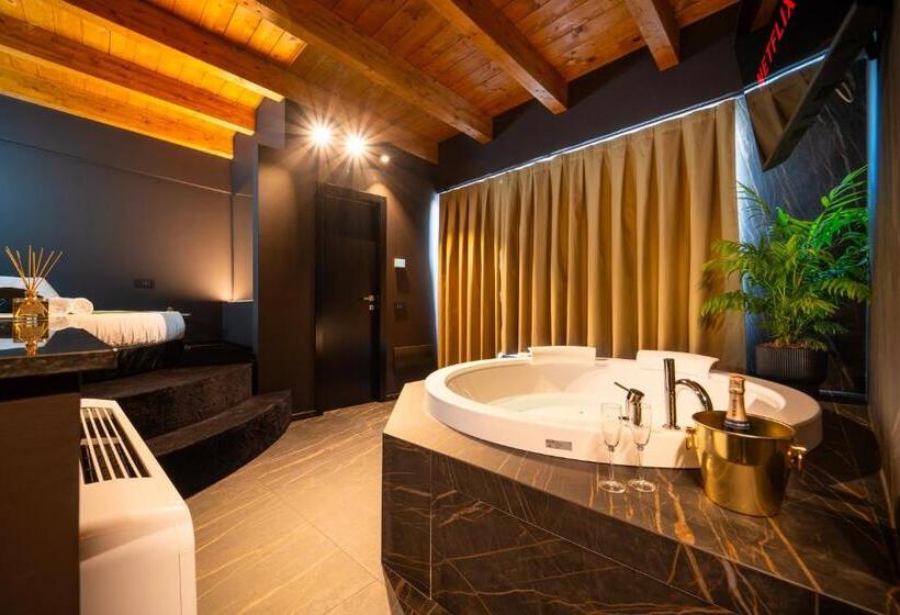 צימר Cinquanta Sfumature Luxury Suites