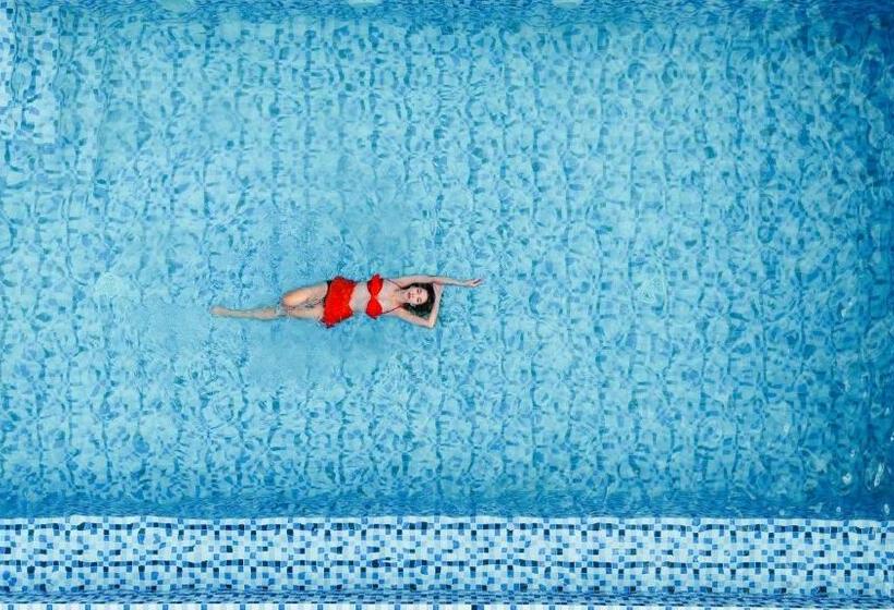 تختخواب و صبحانه Hangout Haven Siargao Homestay