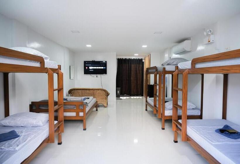 تختخواب و صبحانه Hangout Haven Siargao Homestay