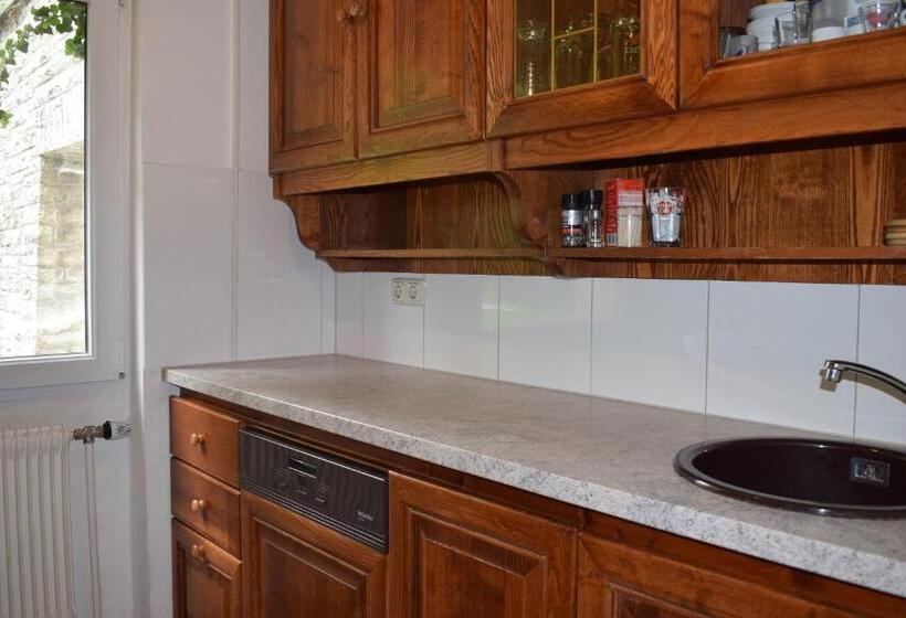 Heli S Bike & Hike Hostel