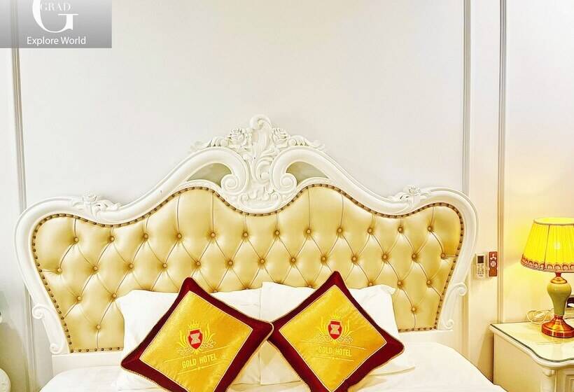 Gold Hotel Luxury Tu Son