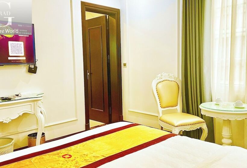 Gold Hotel Luxury Tu Son