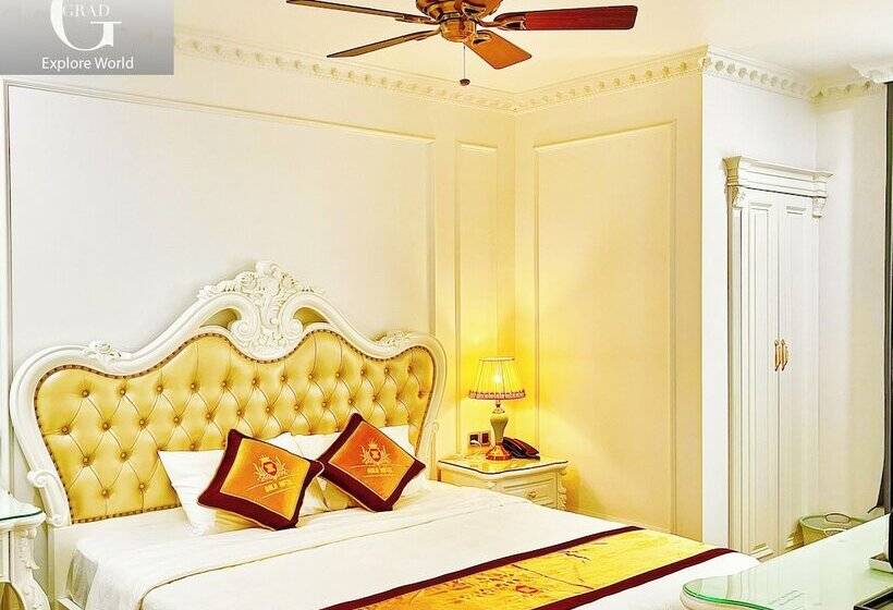 Gold Hotel Luxury Tu Son