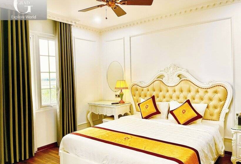 Gold Hotel Luxury Tu Son