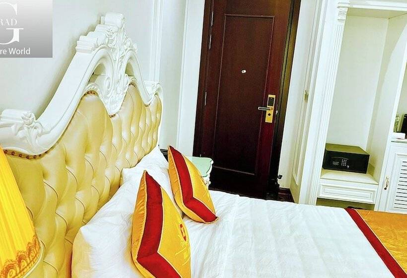 Gold Hotel Luxury Tu Son