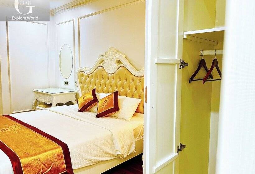 Gold Hotel Luxury Tu Son