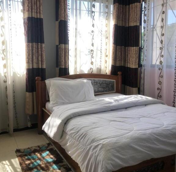 فندق Regal Naivera