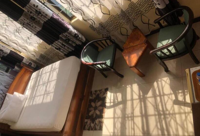 ホテル Regal Naivera