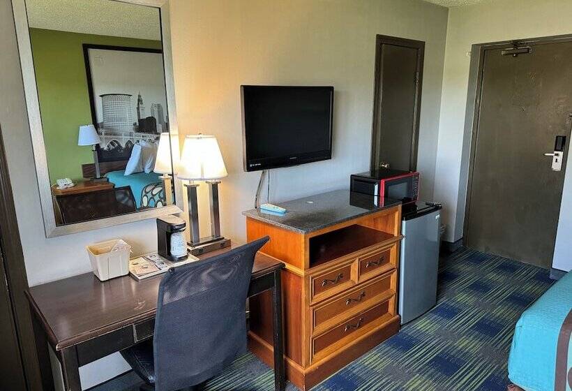 فندق South Ridge Inn