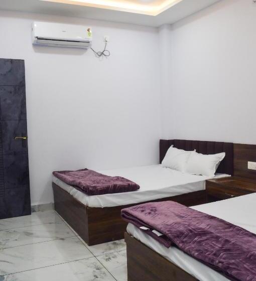 בית מלון כפרי Laxmi Palace & Restaurant