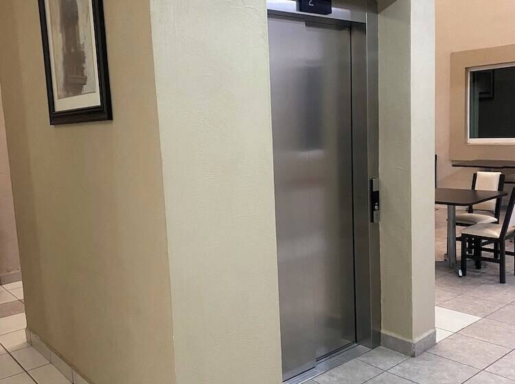 호텔 Sauces Morelia Centro Historico