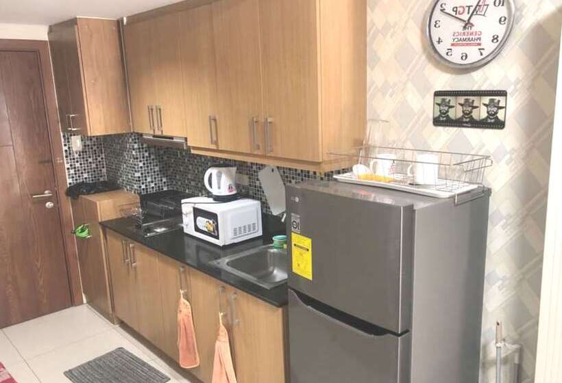 فندق Oyo 1091 Jas Place Pasay