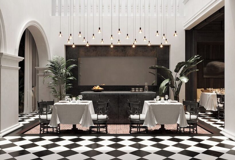 Hotel Rest Collection Redhouse Melaka